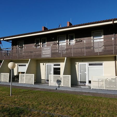 Apartamentai Trys Pusys Šventoji Buitenkant foto