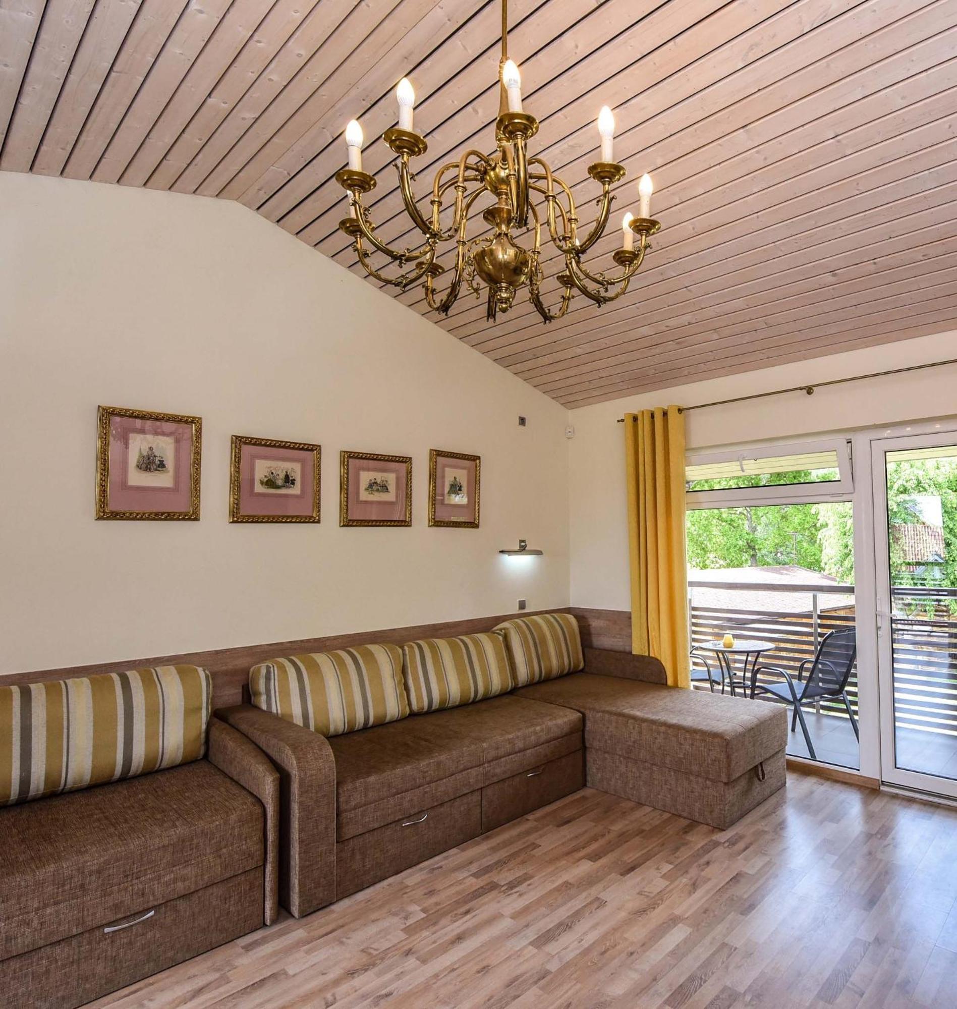 Apartamentai Trys Pusys Šventoji Buitenkant foto