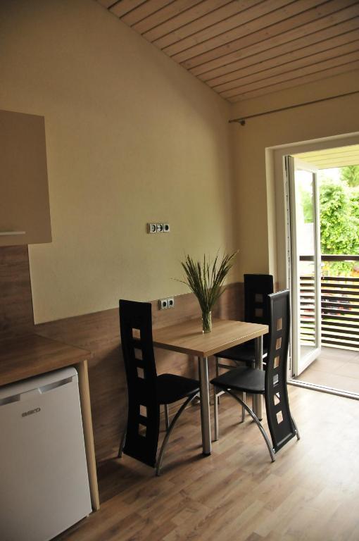 Apartamentai Trys Pusys Šventoji Buitenkant foto