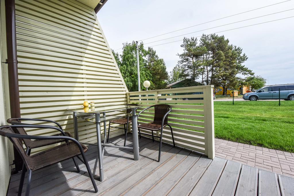 Apartamentai Trys Pusys Šventoji Buitenkant foto