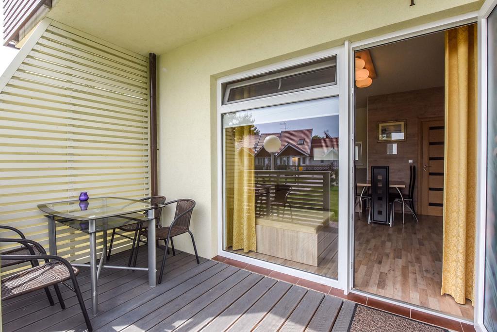 Apartamentai Trys Pusys Šventoji Buitenkant foto